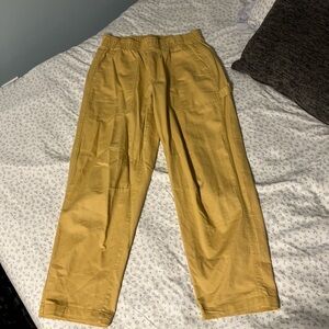 Women’s yellow cargo pants